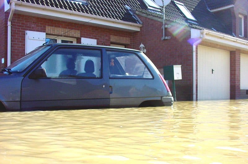 Car in waterFlood 02 03 02