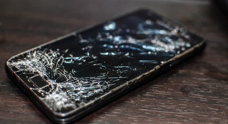 Samsung Galaxy S2 shattered screen